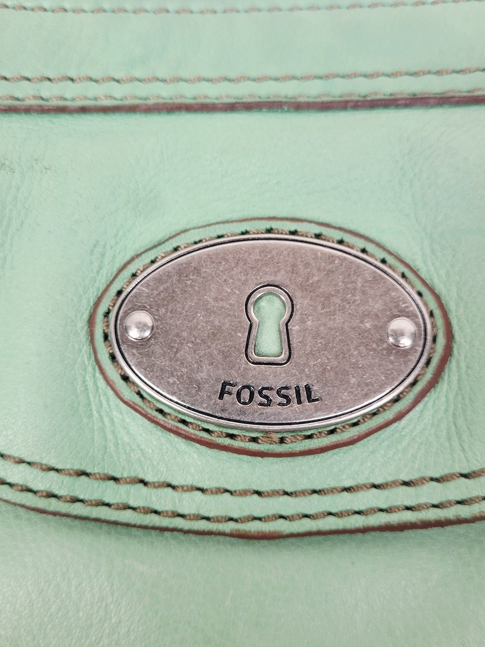 FOSSIL Mini Maddox Mint Green Leather Keyhole Crossbody Bag Purse w/Key Charm - Picture 3 of 10
